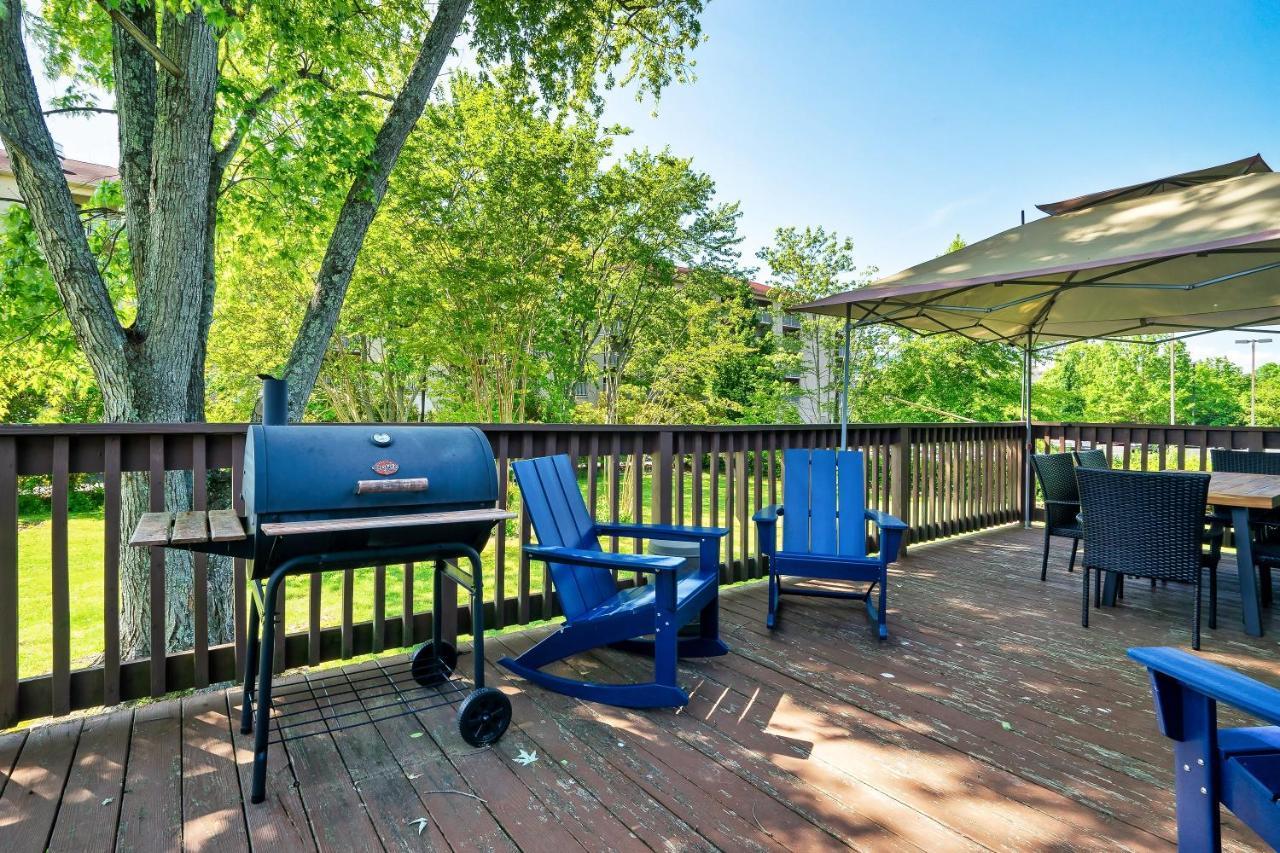Villa Modern Pigeon Forge Gem Near Dollywood, Gatlinburg & Smokies - 2 Mins To Pkwy & Strip, Hot Tub, Fire Pit, Cable, Hi-Speed Wifi Exterior foto